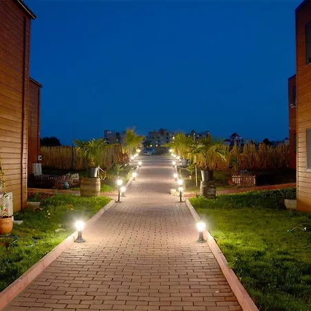 База отдыха къщички поляните Синеморец