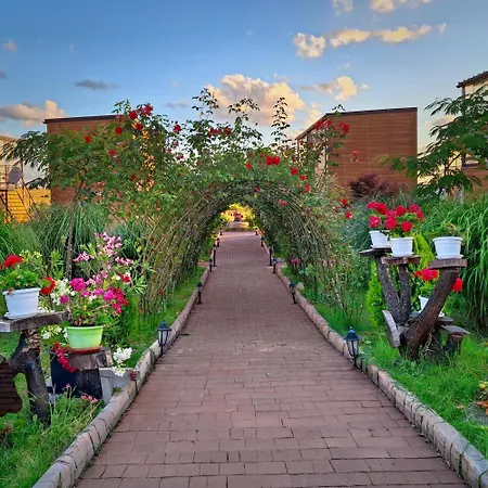 къщички поляните Semesterpark Sinemoretz