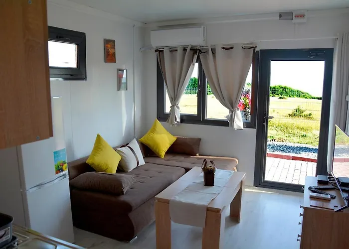 къщички поляните * Sinemoretz