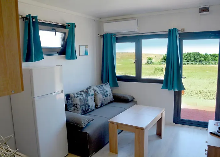 Parque de vacaciones къщички поляните